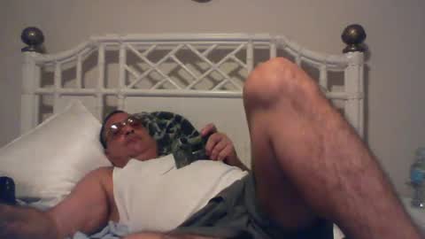 Snapshot of josehosebb chatting on February 14, 7:59 am josehosebb online show from February 14, 7:59 am