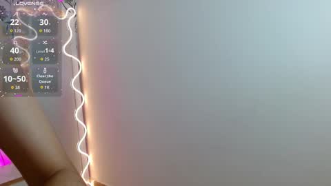 Joselyn  online show from December 5, 12:25 pm