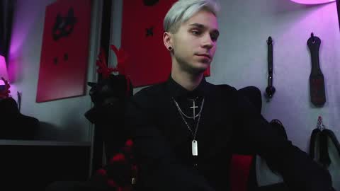 Master Joseph online show from December 18, 6:03 pm