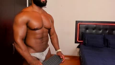 Snapshot of joseph_palacios chatting on January 10, 4:33 am joseph palacios online show from January 10, 4:33 am