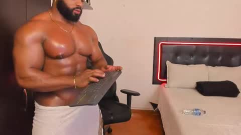 Snapshot of joseph_palacios chatting on November 1, 1:18 am joseph palacios online show from November 1, 1:18 am