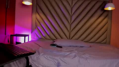 Snapshot of josephinelancaster chatting on February 18, 7:41 pm josephinelancaster online show from February 18, 7:41 pm