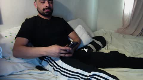 Snapshot of josephs1990 chatting on January 9, 11:02 pm josephs1990 online show from January 9, 11:02 pm