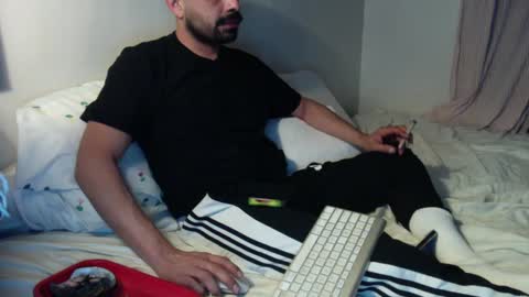 Snapshot of josephs1990 chatting on January 10, 2:14 am josephs1990 online show from January 10, 2:14 am