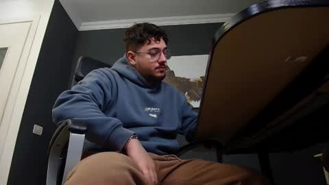 JoshKnight online show from February 8, 8:42 am