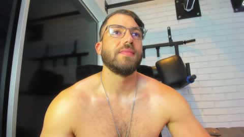 Snapshot of joshualyon chatting on January 6, 1:31 am Joshua The Lion online show from January 6, 1:31 am