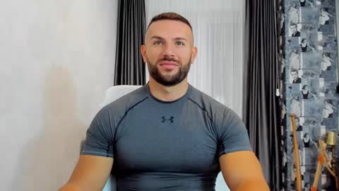 joshuamuscle69 online show from December 15, 5:56 am
