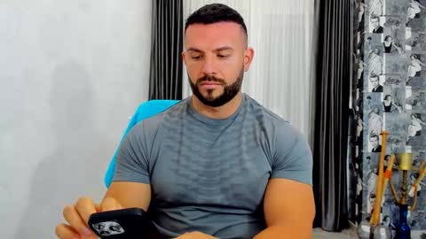 Snapshot of joshuamuscle69 chatting on October 21, 5:08 am joshuamuscle69 online show from October 21, 5:08 am