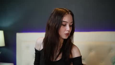  Josie  online show from December 3, 8:07 pm