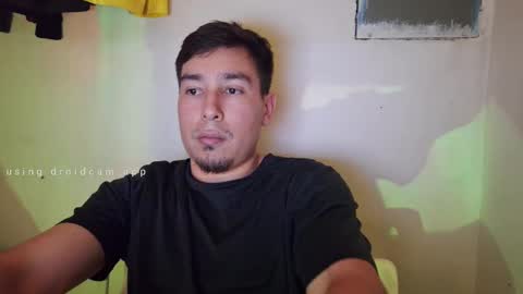 Snapshot of josq121 chatting on December 2, 10:49 pm josq121 online show from December 2, 10:49 pm