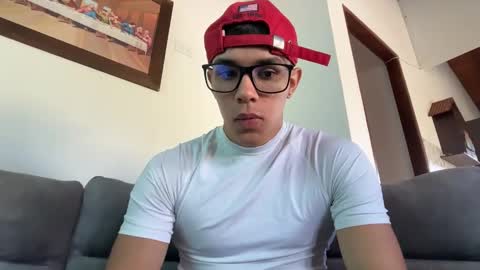 Snapshot of joulianogreco1 chatting on November 14, 8:40 pm Im Jouliano online show from November 14, 8:40 pm