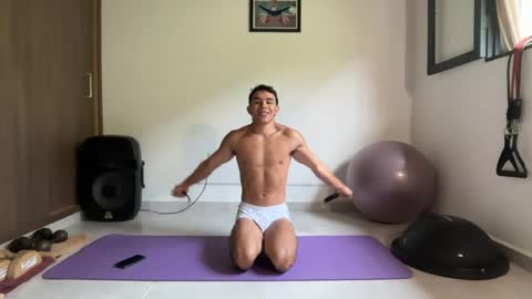 Im Jouliano online show from April 7, 3:23 pm