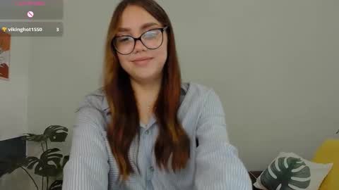 Snapshot of joyandlove chatting on March 4, 6:03 pm Ti online show from March 4, 6:03 pm