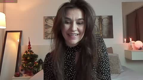 Snapshot of joycasidy chatting on January 4, 5:37 pm CassidyJoy online show from January 4, 5:37 pm