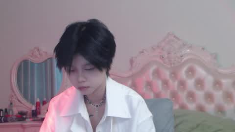 joycekay online show from April 10, 6:18 am