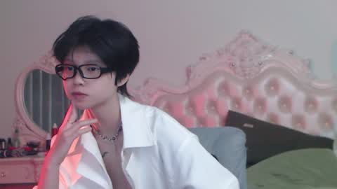 joycekay online show from April 10, 9:41 pm