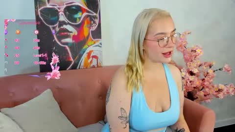 Vickie online show from September 30, 12:26 am