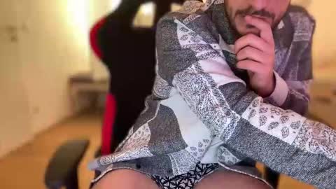 joyfulleyes online show from November 13, 3:33 pm