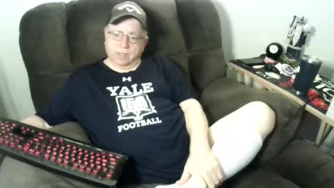 Snapshot of jpmel99 chatting on November 27, 11:51 pm jpmel99 online show from November 27, 11:51 pm