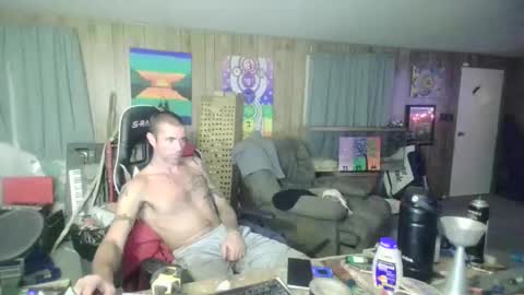 Snapshot of jrizzle1111 chatting on October 20, 8:15 am jrizzle1111 online show from October 20, 8:15 am