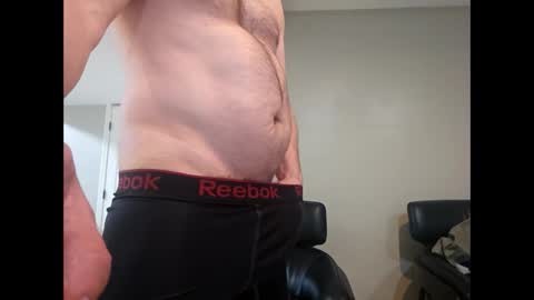 Snapshot of jrm0087 chatting on December 13, 11:32 pm Jay online show from December 13, 11:32 pm