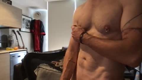 Snapshot of jrocket2 chatting on November 15, 2:09 am jrocket2 online show from November 15, 2:09 am