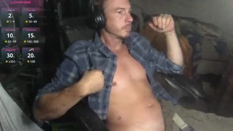 Snapshot of jts555 chatting on October 31, 9:10 am JTS online show from October 31, 9:10 am