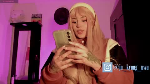 Snapshot of ju_kyung chatting on December 19, 9:40 am Ju Kyung online show from December 19, 9:40 am