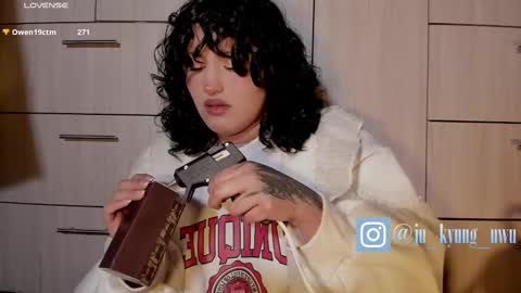 Snapshot of ju_kyung chatting on January 5, 3:53 am Ju Kyung online show from January 5, 3:53 am