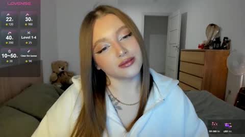 Julia and Julia online show from February 4, 2:32 pm