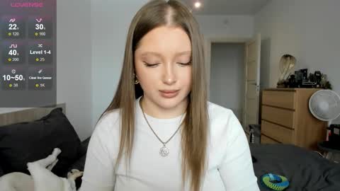 Julia and Julia online show from February 20, 1:22 pm