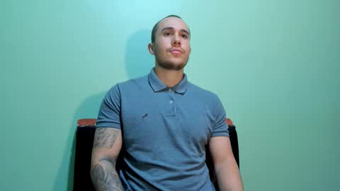 Snapshot of juan__jimenez chatting on February 18, 8:16 am Juan online show from February 18, 8:16 am