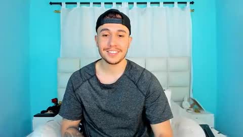 Snapshot of juan__jimenez chatting on November 14, 9:57 pm Juan online show from November 14, 9:57 pm