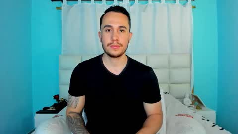 Snapshot of juan__jimenez chatting on November 20, 12:44 am Juan online show from November 20, 12:44 am