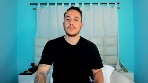 Snapshot of juan__jimenez chatting on November 26, 10:11 pm Juan online show from November 26, 10:11 pm