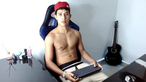 Snapshot of juan_da01 chatting on January 18, 3:20 am JuanDa online show from January 18, 3:20 am