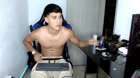 Snapshot of juan_da01 chatting on February 25, 12:47 am JuanDa online show from February 25, 12:47 am