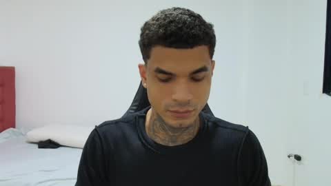 juan_gomez_1 online show from April 28, 11:10 pm