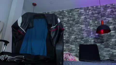 Snapshot of juan_jsmith chatting on February 21, 3:32 pm juan_jsmith online show from February 21, 3:32 pm