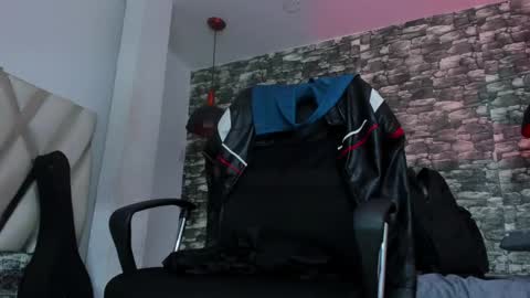 Snapshot of juan_jsmith chatting on February 22, 4:19 pm juan_jsmith online show from February 22, 4:19 pm