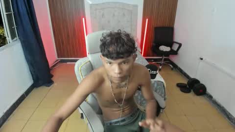 Snapshot of juan_mhata chatting on February 23, 1:14 am Juan Mhata online show from February 23, 1:14 am