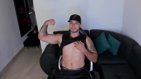 juan_muscle online show from September 19, 2:35 am