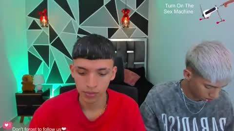 JuanSteven online show from March 24, 10:15 pm