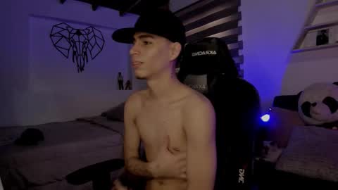 Juan Posada online show from February 11, 8:36 pm