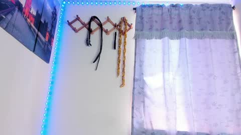 Snapshot of juanbladde chatting on December 1, 4:29 pm Juan Esteban online show from December 1, 4:29 pm