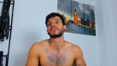 Snapshot of juanbladde chatting on October 8, 6:22 am Juan Esteban online show from October 8, 6:22 am