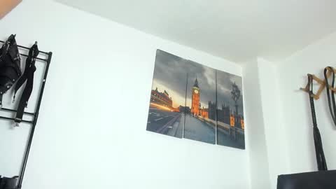 Snapshot of juanbladde chatting on November 12, 3:01 pm Juan Esteban online show from November 12, 3:01 pm