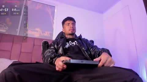 juancamilo66_ online show from March 11, 2:12 pm
