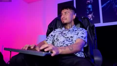 juancamilo66_ online show from March 21, 2:27 am