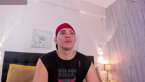 Juan David online show from November 21, 1:32 pm